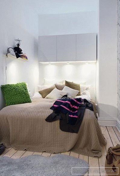 Designmerkmale eines kleinen Schlafzimmers ohne Fenster 3