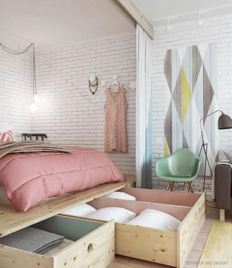 Wohnzimmer mit einem Bett mit Vorhang
